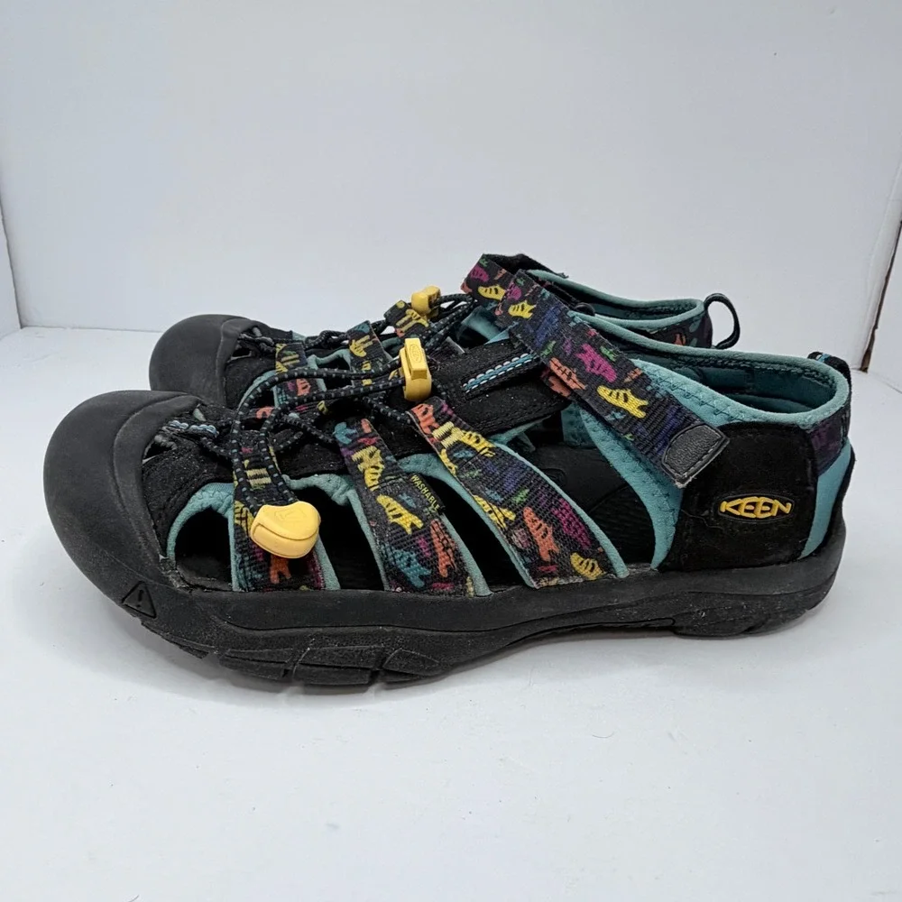 Keen Newport H2 Kids Sandals Black Teal‎ Fish Print 1027391 Size 7 Big Kid